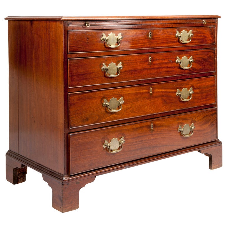 Chippendale Mahogany Bachelors Chest For Sale at 1stDibs
