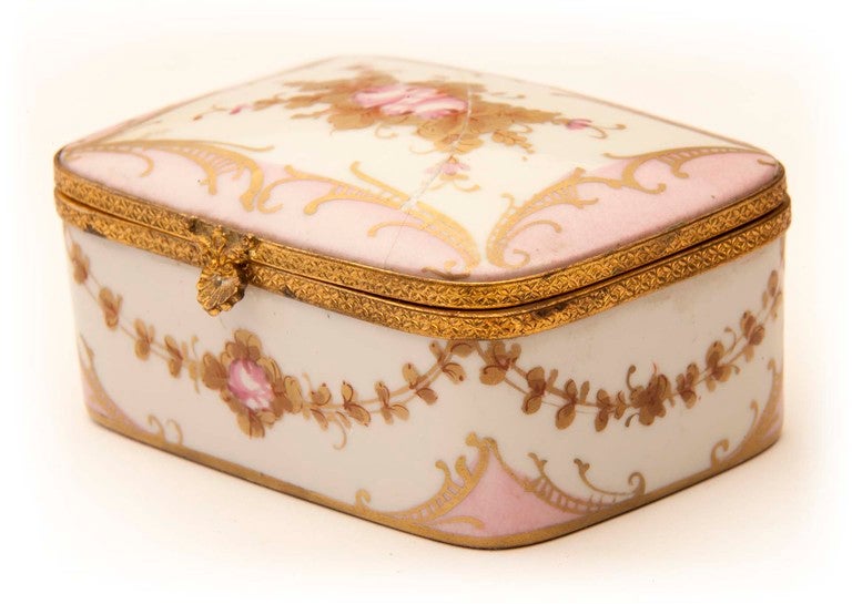 Marie Antionette Style Limoge Box For Sale 2