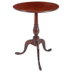 A Fine Queen Anne candlestand, Newport