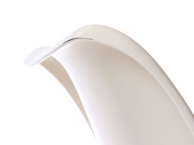 Iron Tulip Chair by Eero Saarinen