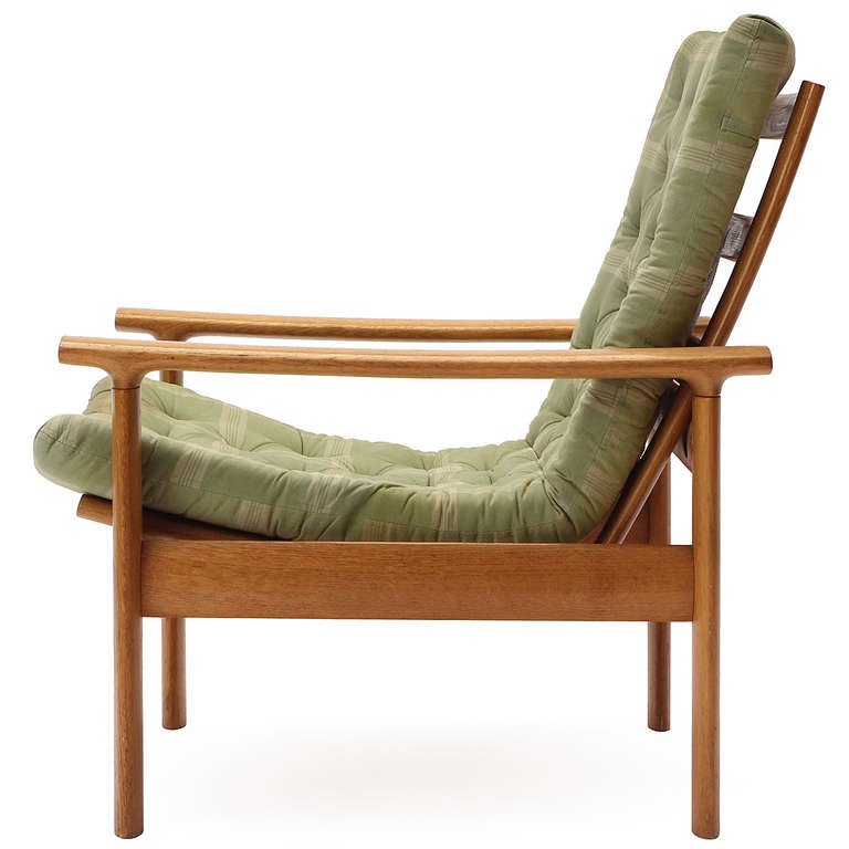 Pair of Oak-Framed Swedish Lounge Chairs In Good Condition In Sagaponack, NY