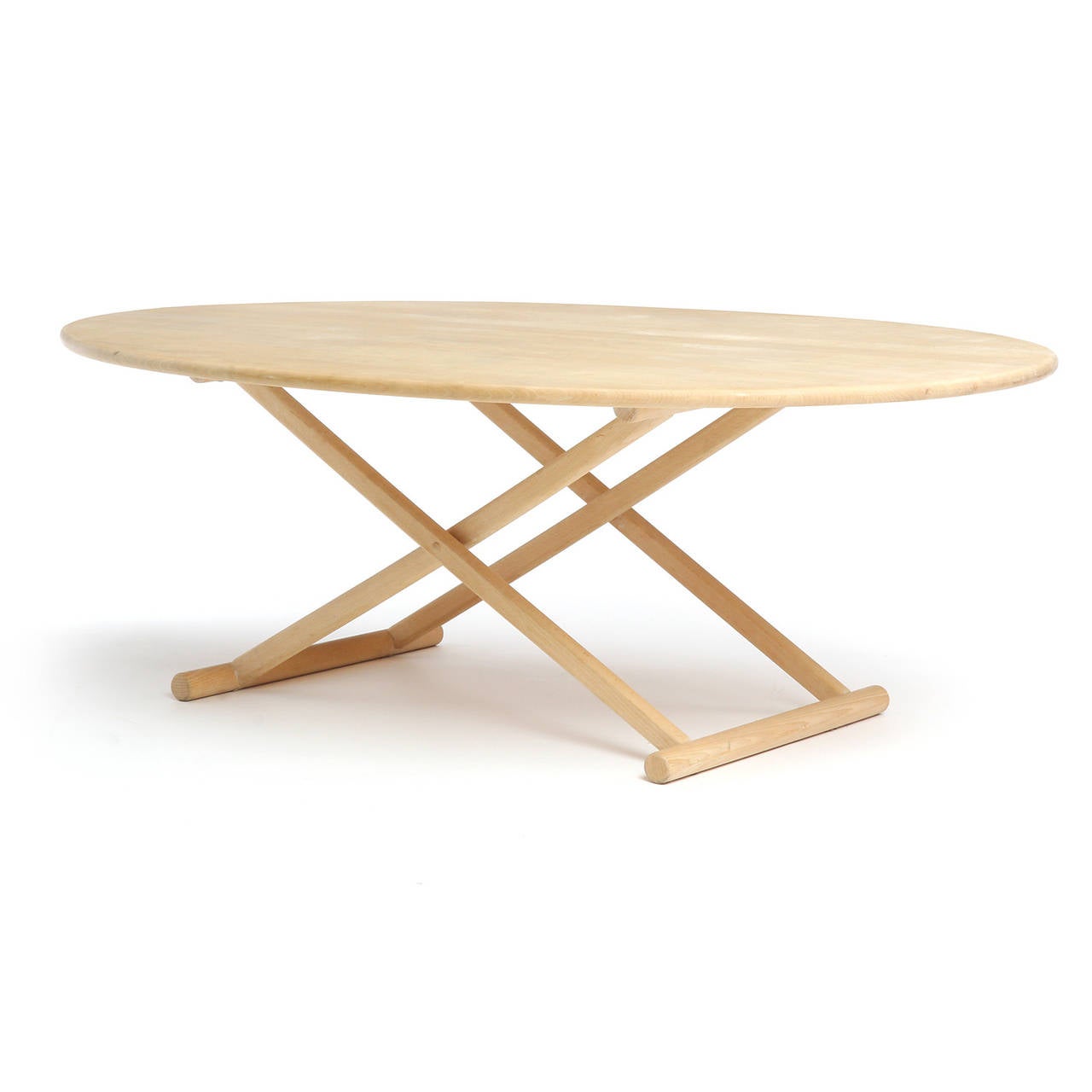 Ovaler niedriger Tisch aus Dänemark (Dänisch) im Angebot