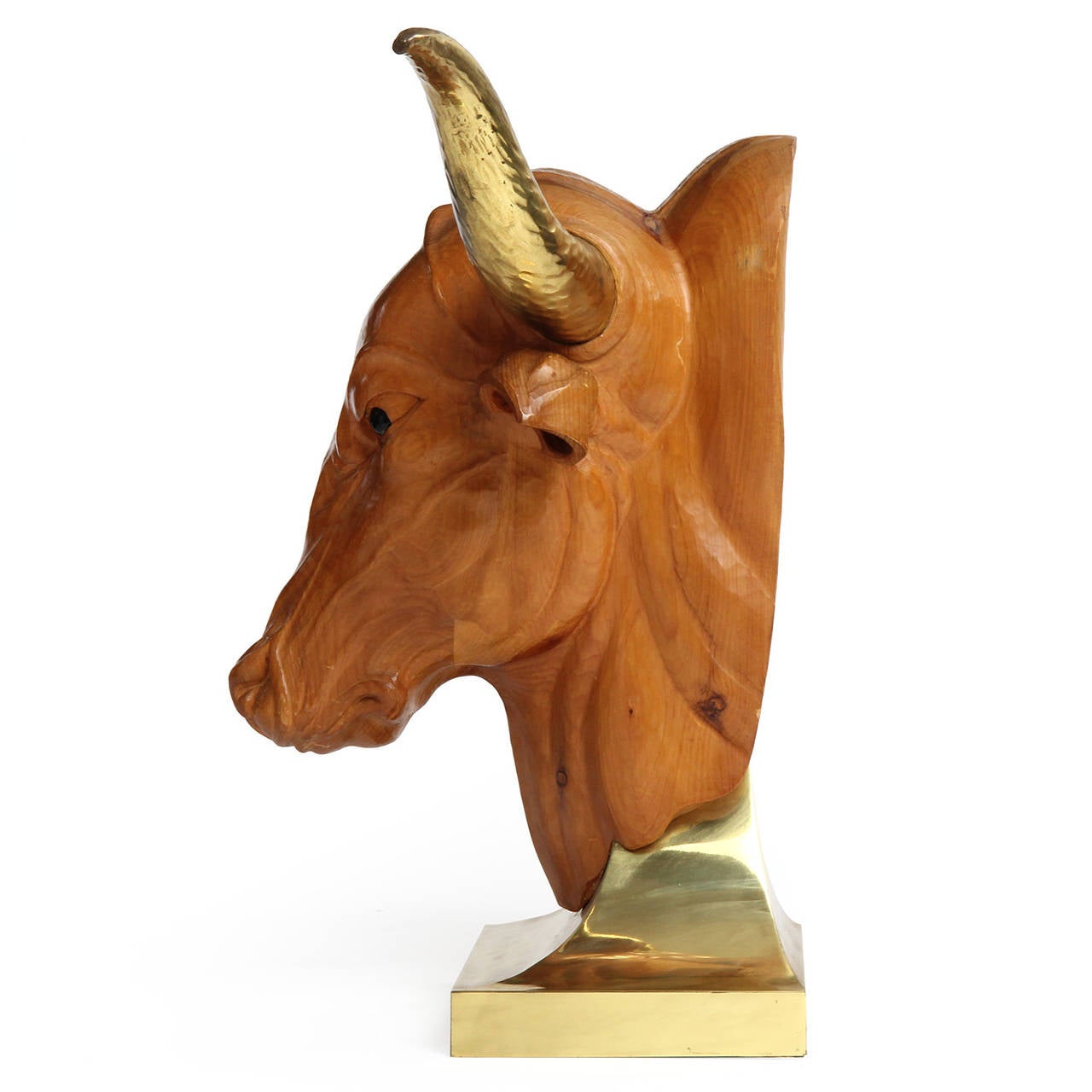 Mid-Century Modern Sculpture de taureau sculptée en vente