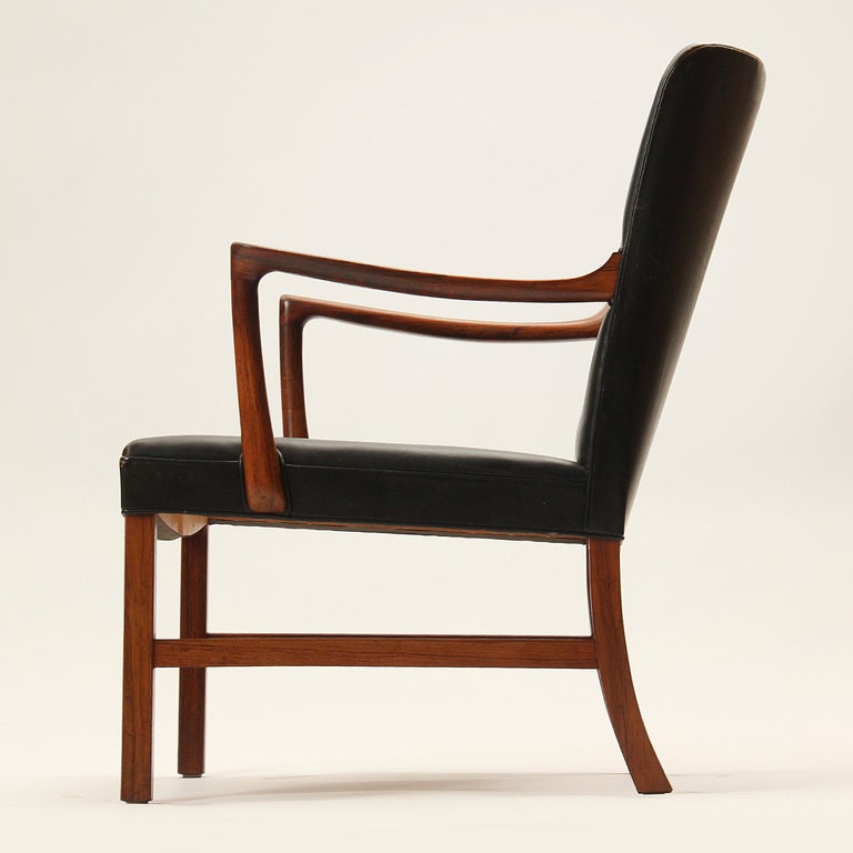 broader chair