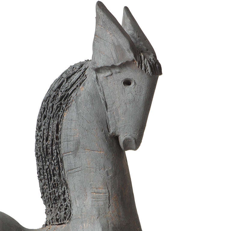 Sculpture de cheval en céramique de Dominique Pouchain 1