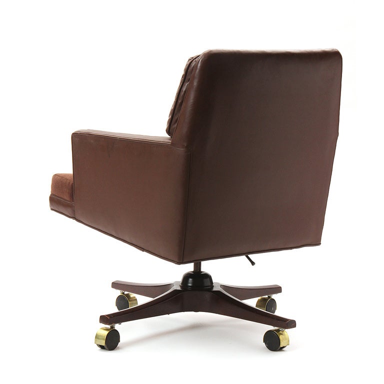 Desk Chair on Castors by Edward Wormley In Good Condition In Sagaponack, NY