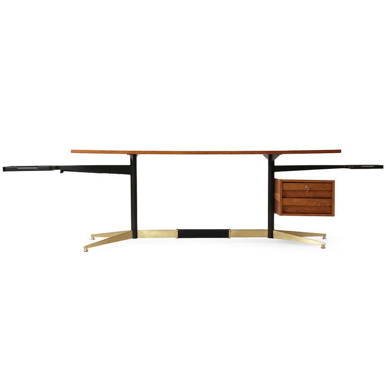 Tiger Oak Schreibtisch von Gio Ponti