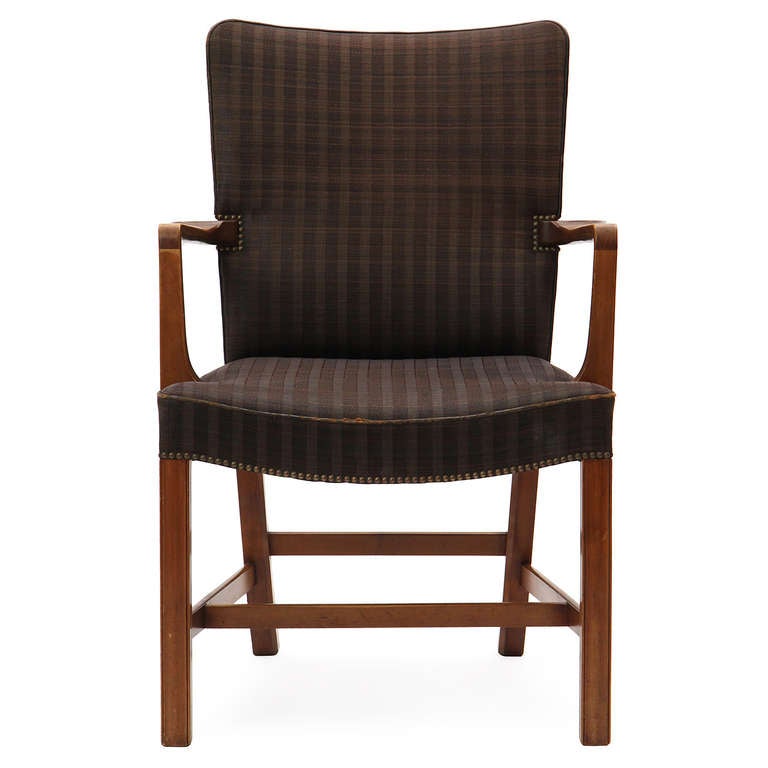 Mid-20th Century High Back Barcelona Chair by Kaare Klint For Sale