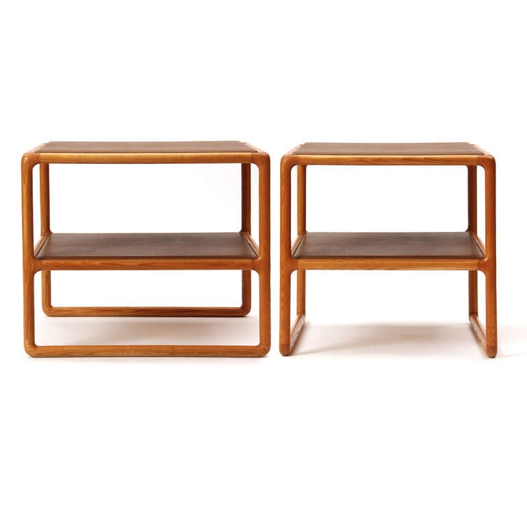 Mesas de cuero y fresno de Ward Bennett