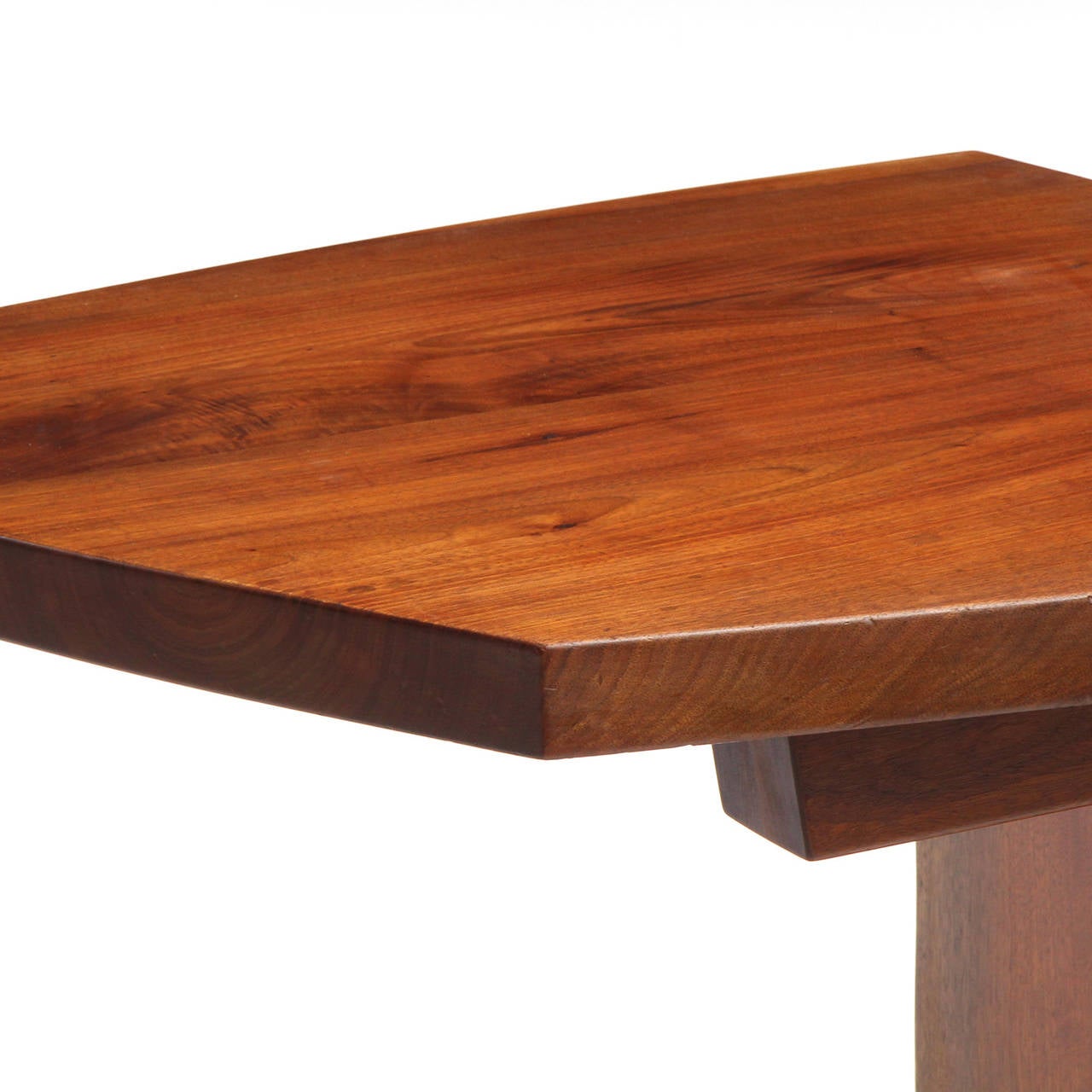 Unique End Table by George Nakashima 2