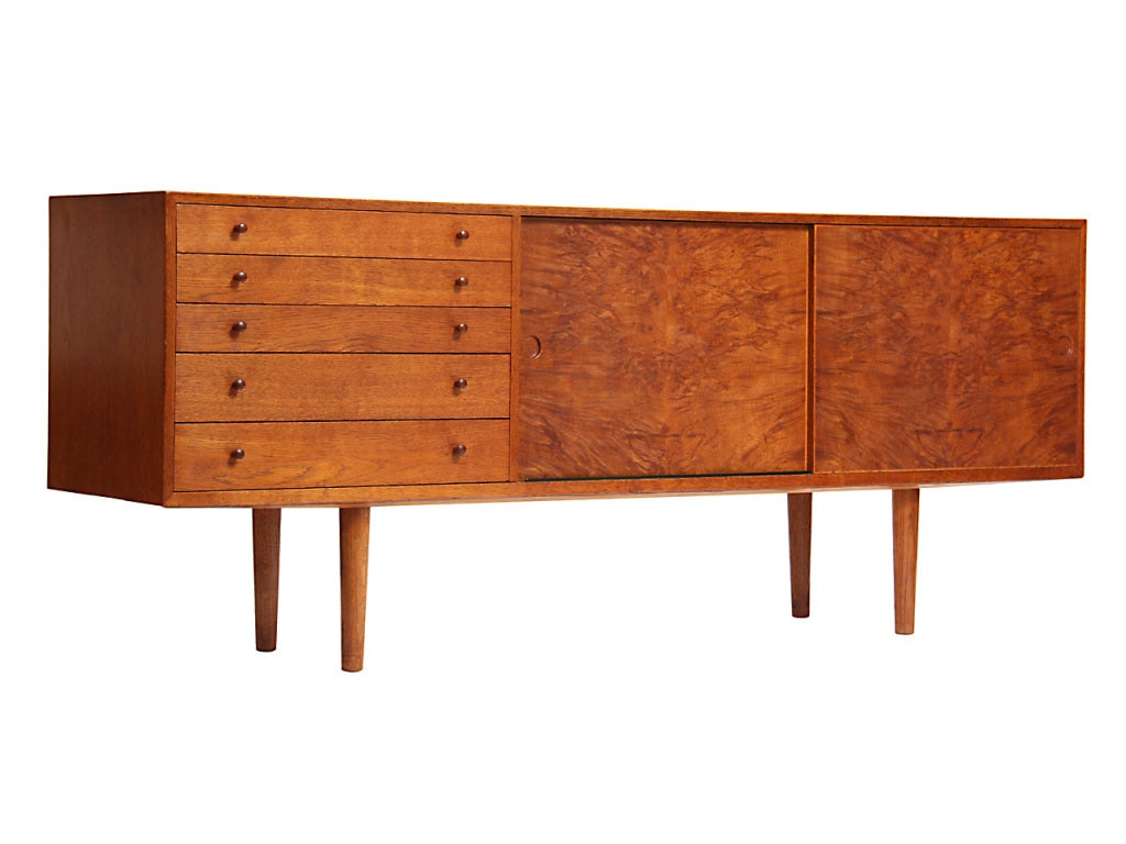 Oak Cabinet by Hans J. Wegner for Johannes Hansen In Excellent Condition In Sagaponack, NY