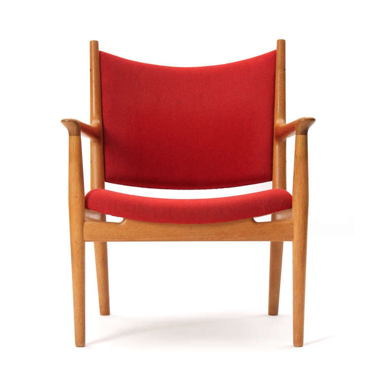 Mid-Century Modern Lounge Chair by Hans J. Wegner For Sale