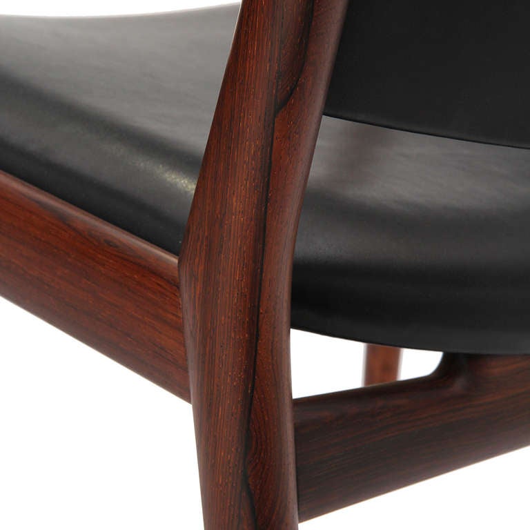 Rosewood Lounge Chair by Hans J. Wegner 2