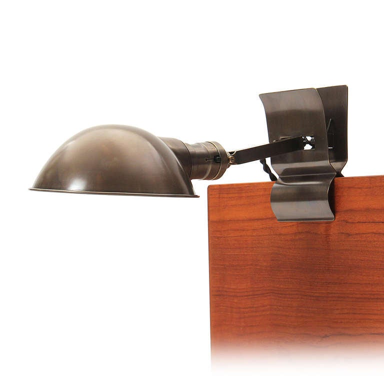 Adjustable Clamping Lamp
