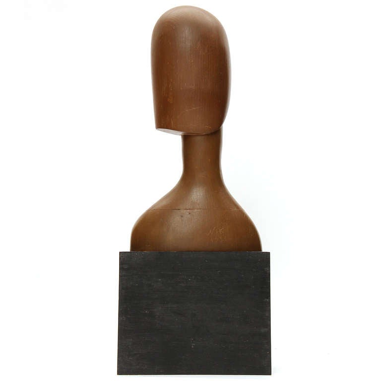 Modernist Female Sculpture In Good Condition For Sale In Sagaponack, NY