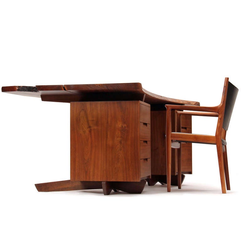Extraordinary Desk by George Nakashima 3