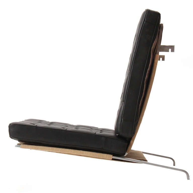 PK 26 Wall Chairs