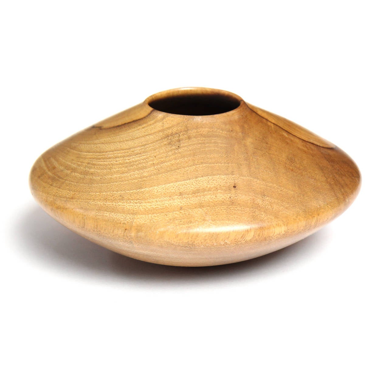 Vaso in legno tornito dagli USA In condizioni buone in vendita a Sagaponack, NY