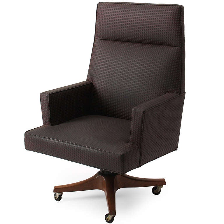 Executive Desk Chair by Edward Wormley In Good Condition In Sagaponack, NY