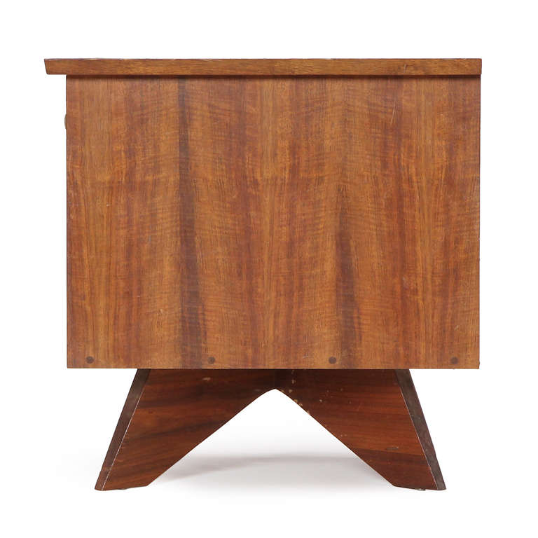 East Indian Laurel Nightstands by George Nakashima In Good Condition In Sagaponack, NY
