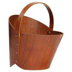 Teak Peridiocals Basket 7
