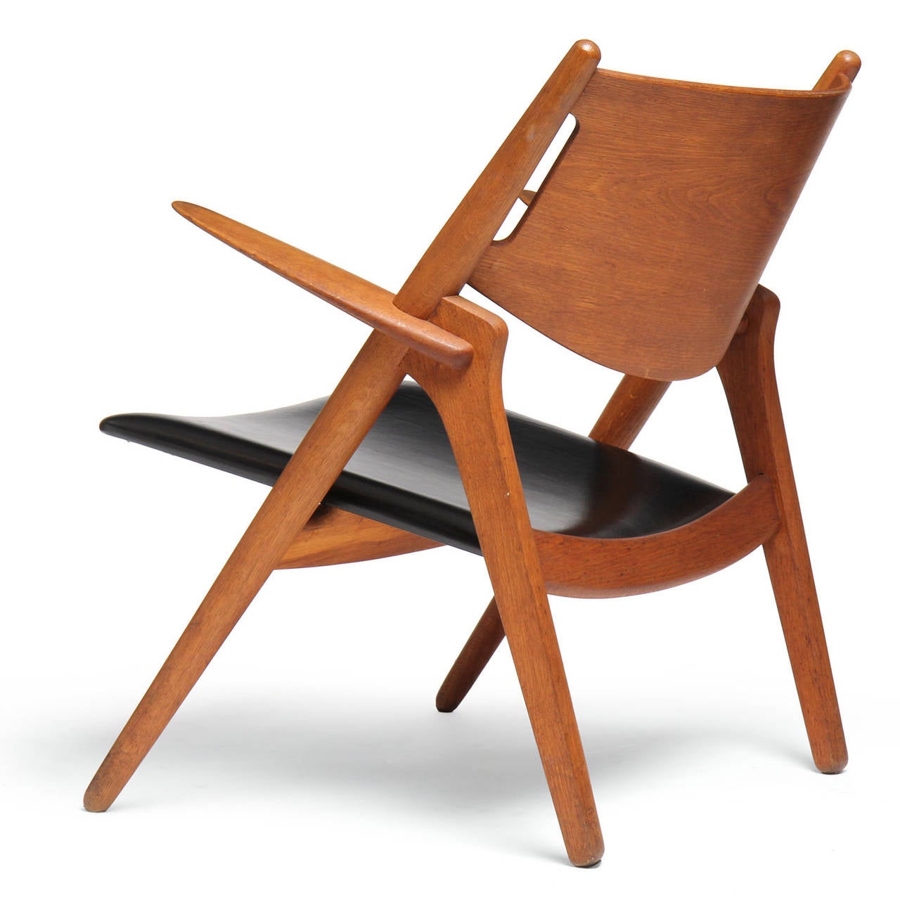 Sawbuck Lounge Chair by Hans J. Wegner In Good Condition In Sagaponack, NY