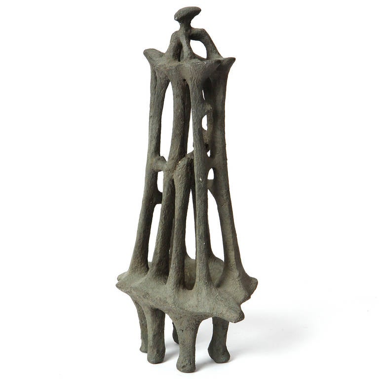 Bronze Sculpture moderniste en bronze non attribuée en vente