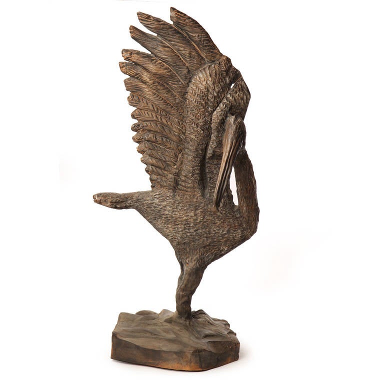 Hand-Carved Pelican by Byrd Baker In Good Condition For Sale In Sagaponack, NY