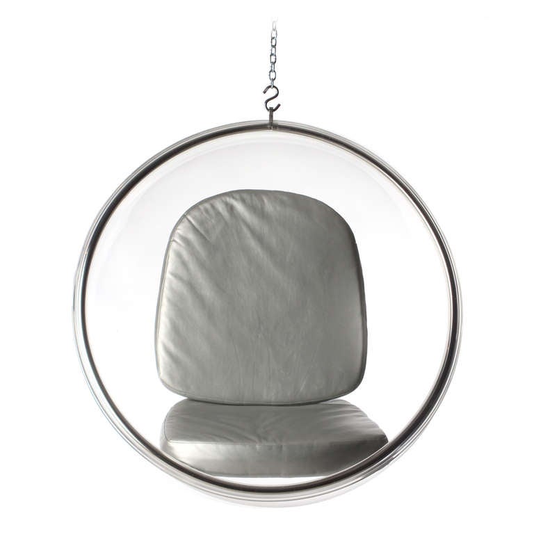The Bubble Chair By Eero Aarnio In Excellent Condition In Sagaponack, NY