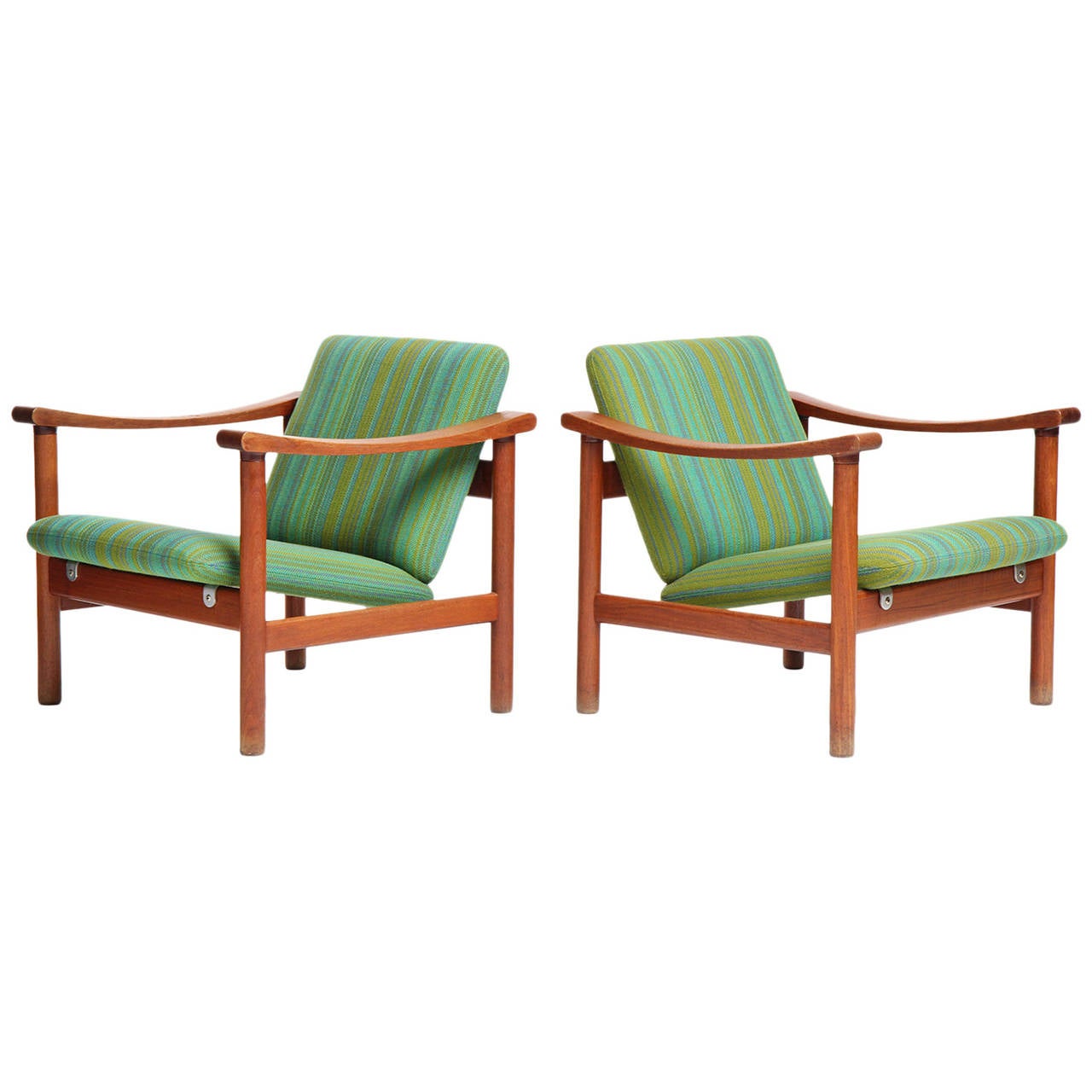 Pair of Lounge Chair by Hans J. Wegner For Sale at 1stDibs
