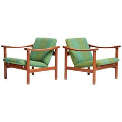Pair of Lounge Chair by Hans J. Wegner 1
