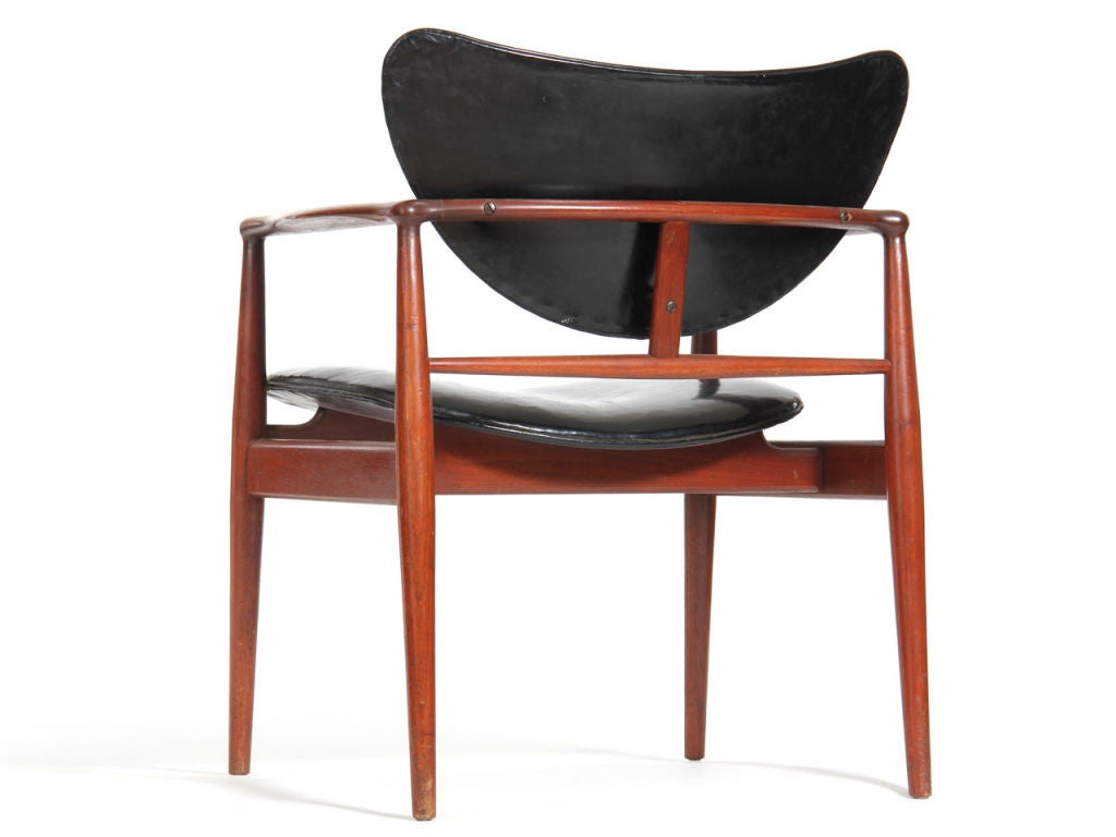 the 48 Chair by Finn Juhl In Good Condition In Sagaponack, NY