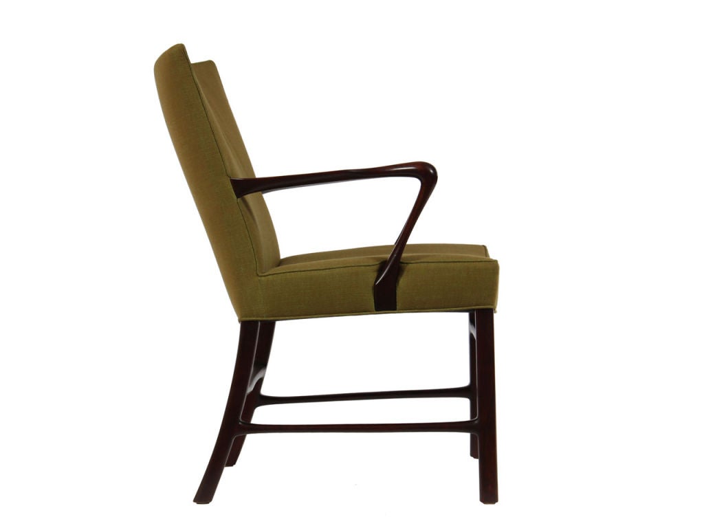 pair of mahogany armchairs by Niels Henningsen In Excellent Condition In Sagaponack, NY