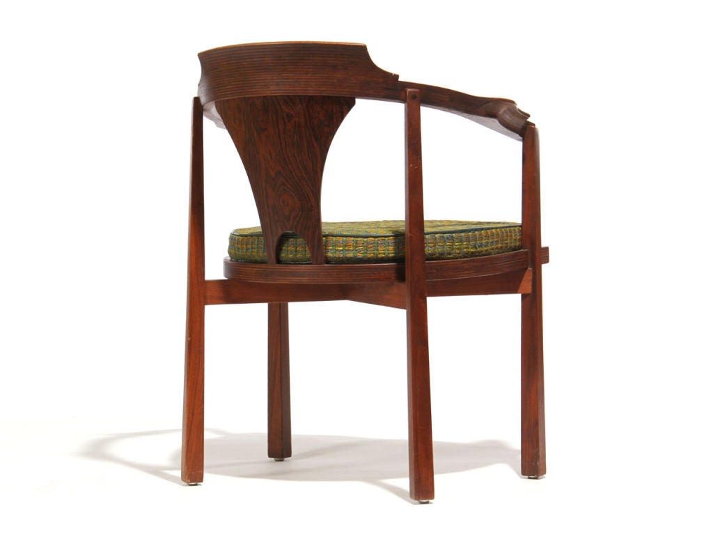 Horseshoe Armchair by Edward Wormley In Excellent Condition For Sale In Sagaponack, NY