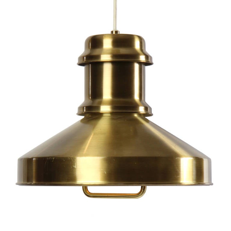 Sculptural Scandinavian Modern Brass Pendant Fixture In Good Condition For Sale In Sagaponack, NY