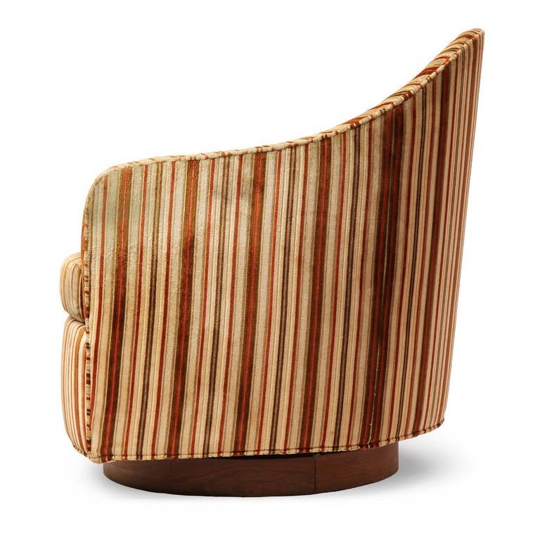 Mid-Century Modern Swiveling Slipper Chair by Milo Baughman for Thayer-Coggins