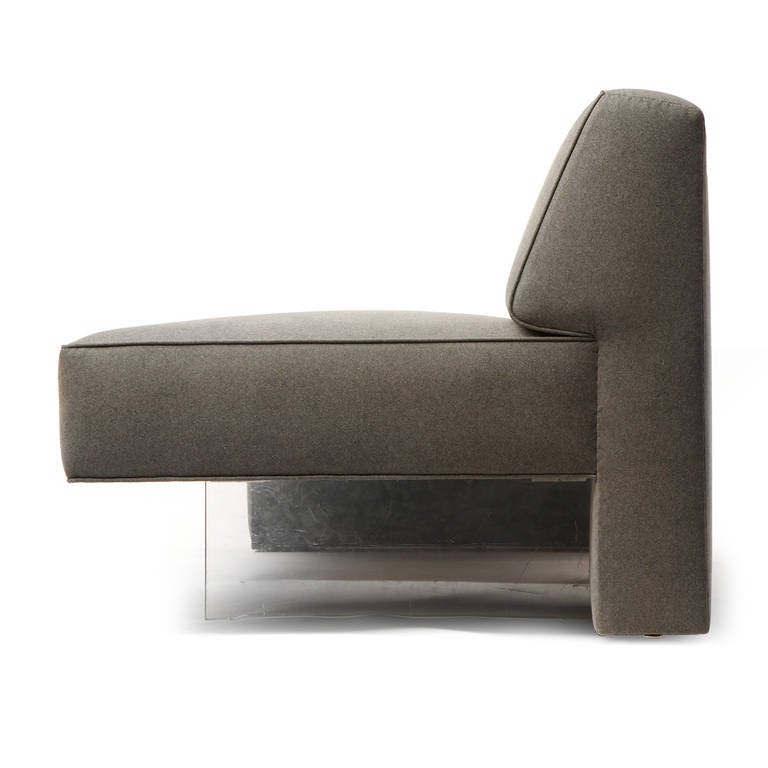 demi lounge suite