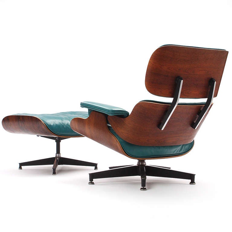 Custom 670 Lounge And Ottoman By Charles And Ray Eames In Excellent Condition In Sagaponack, NY
