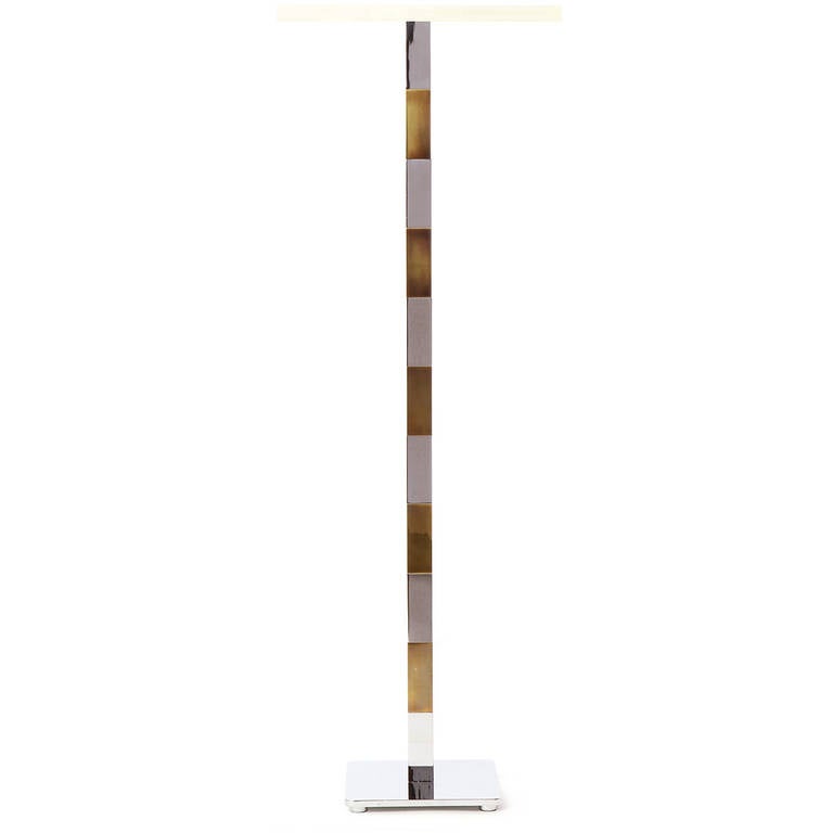 Mid-Century moderno Lampada da terra in ottone e cromo di Stewart Ross James per Hansen in vendita