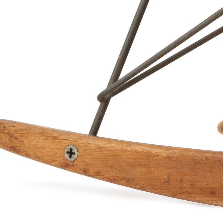 Sedia a dondolo di Charles and Ray Eames per Herman Miller in vendita 3