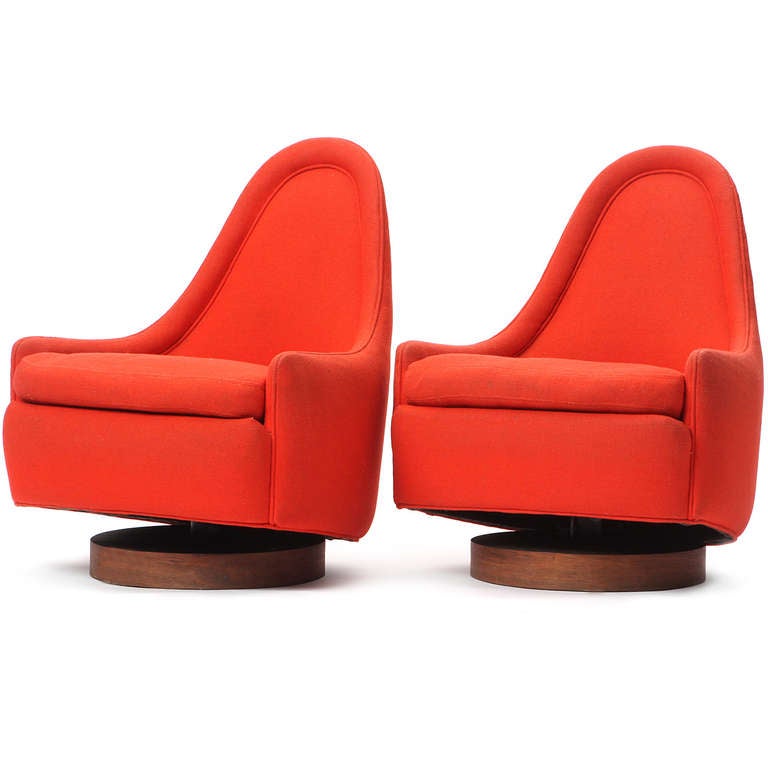 Mid-Century Modern Swiveling Lounge Chairs By Milo Baughman