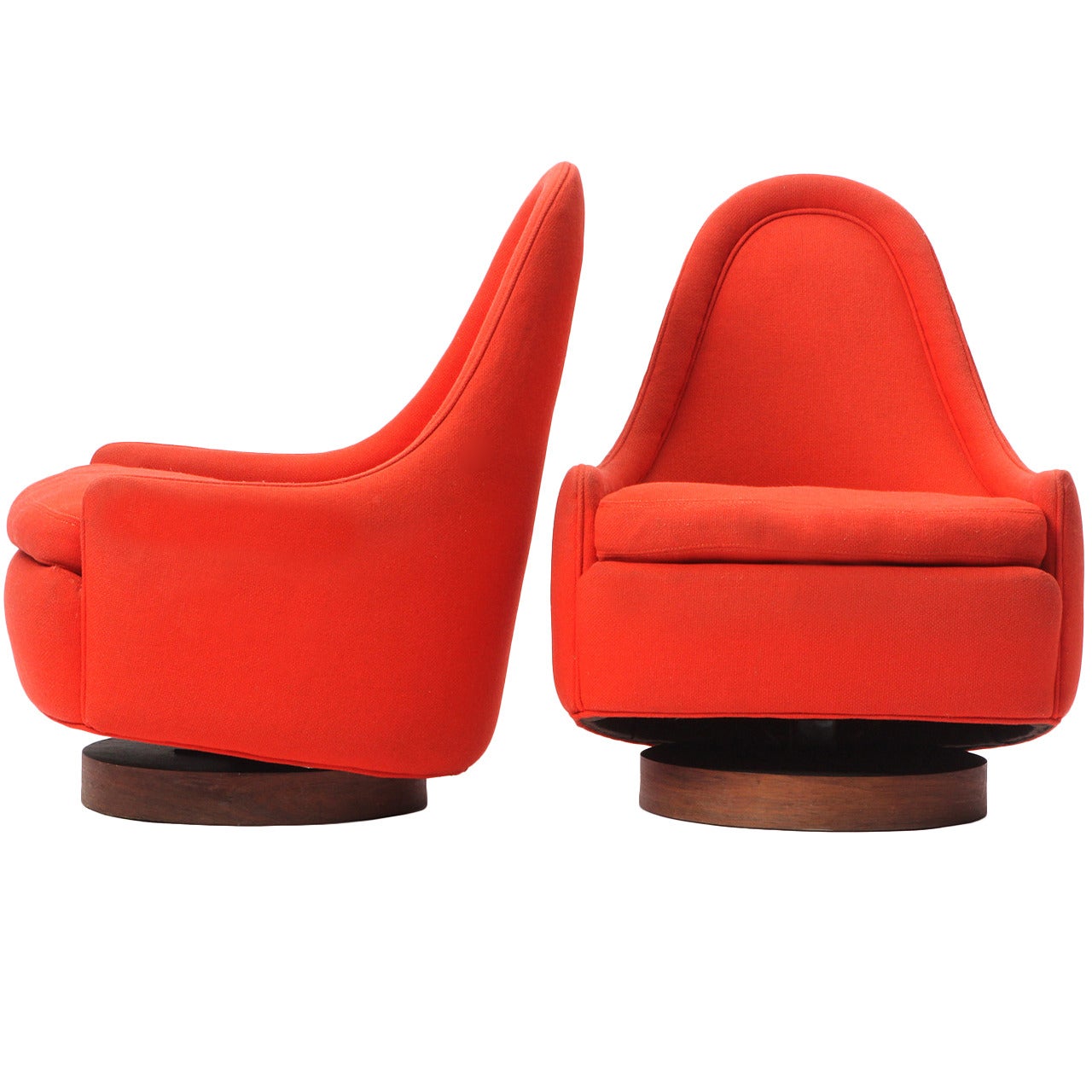 Swiveling Lounge Chairs By Milo Baughman