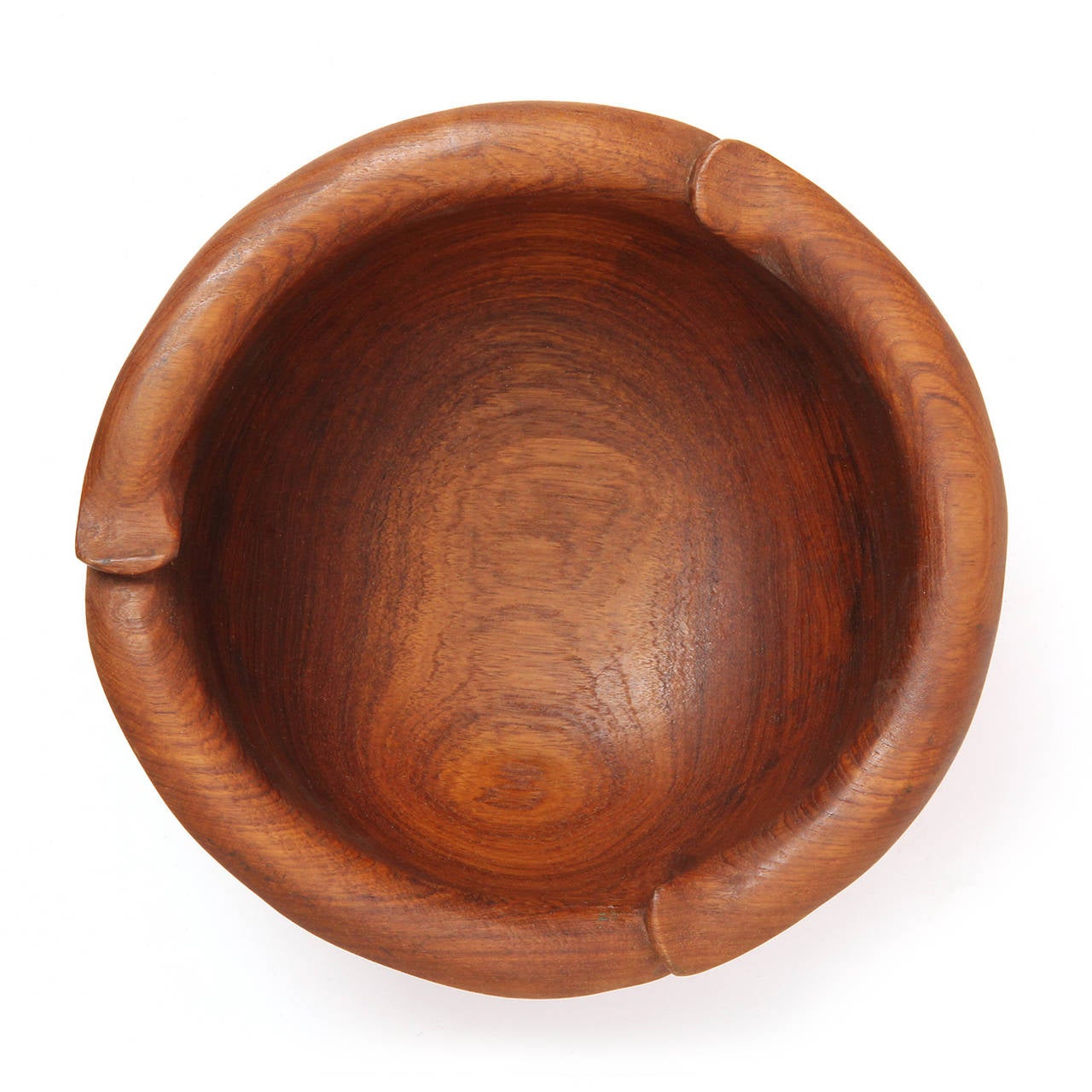 Scallop-Edged Walnut Bowl For Sale 2