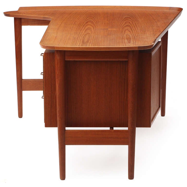 Teak Desk by Arne Vodder In Good Condition In Sagaponack, NY