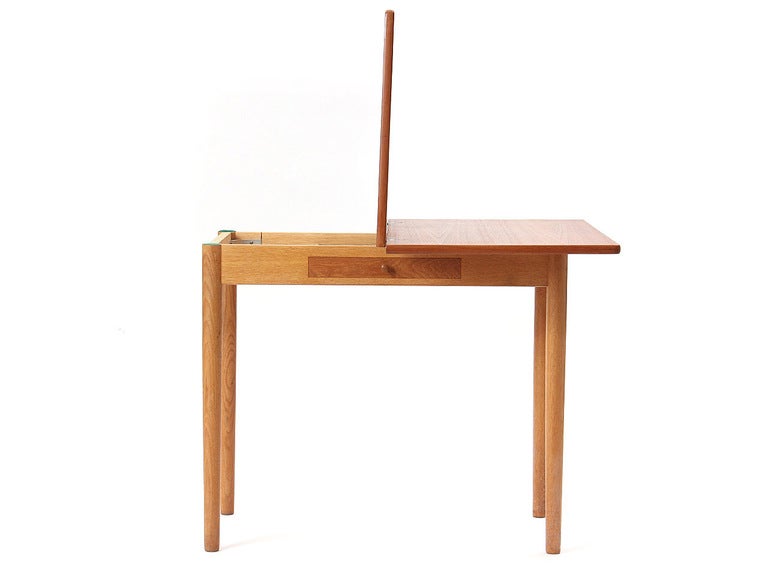fliptop table by Hans J. Wegner In Good Condition In Sagaponack, NY
