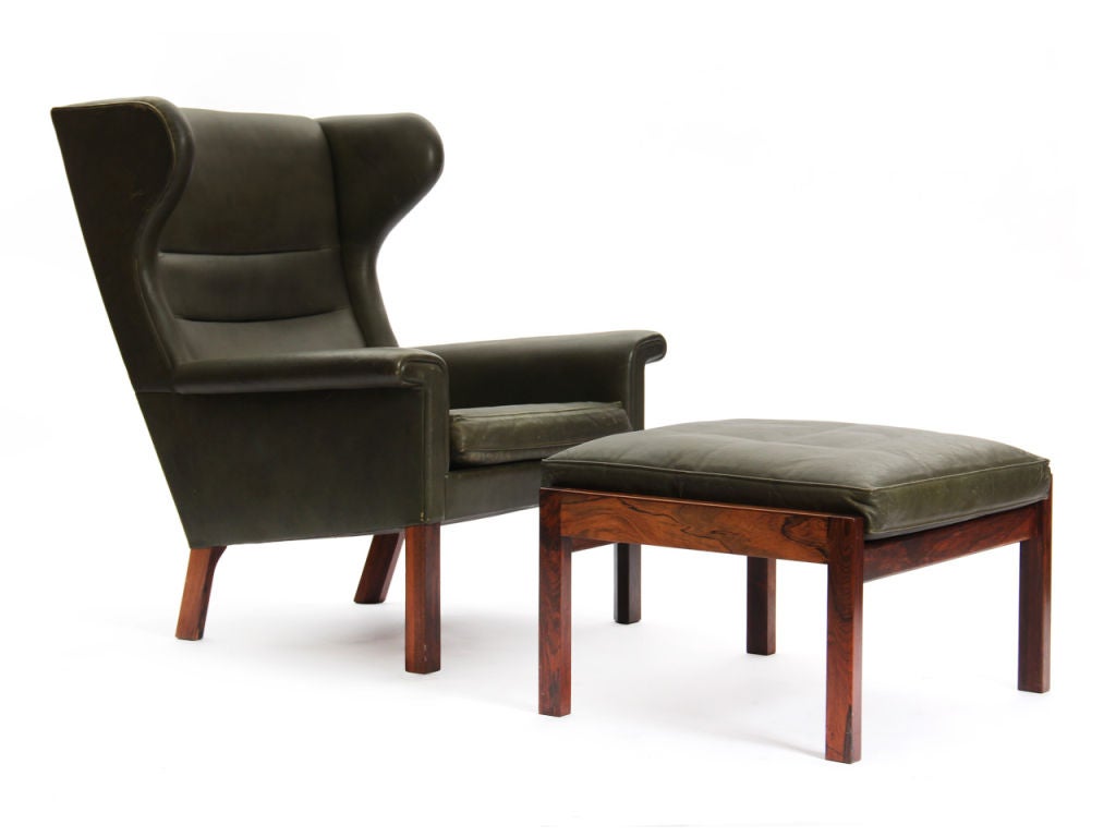 Wing Lounge and Ottoman by Hans Wegner In Good Condition In Sagaponack, NY