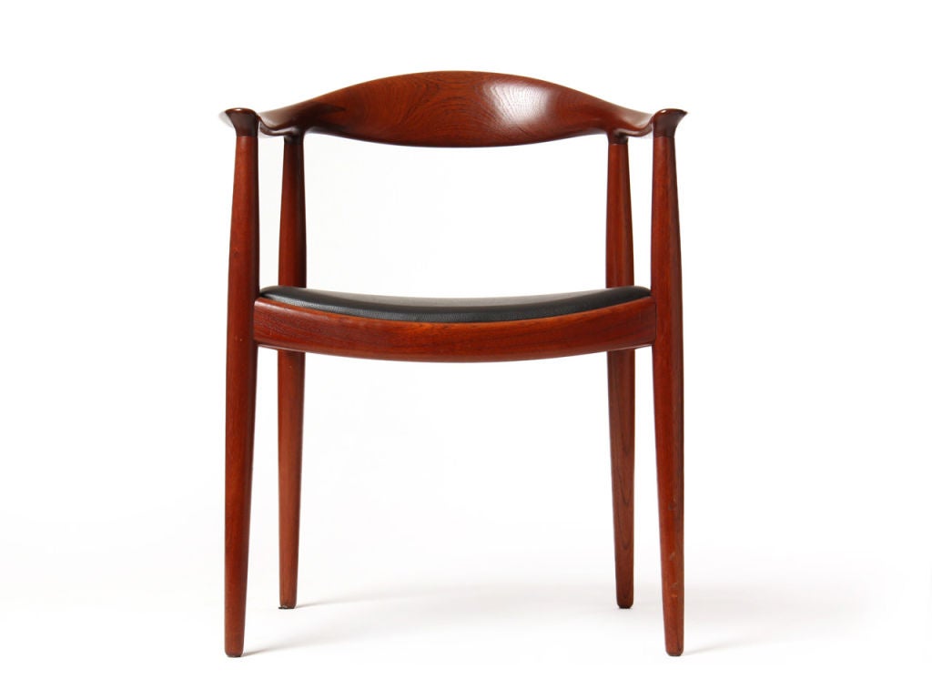 The Round Chair by Hans J. Wegner