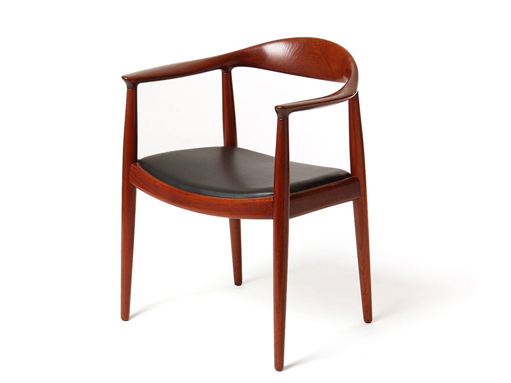 The Round Chair by Hans J. Wegner In Good Condition In Sagaponack, NY