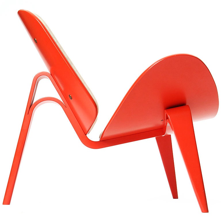 What is the history of the Wegner Shell chair?