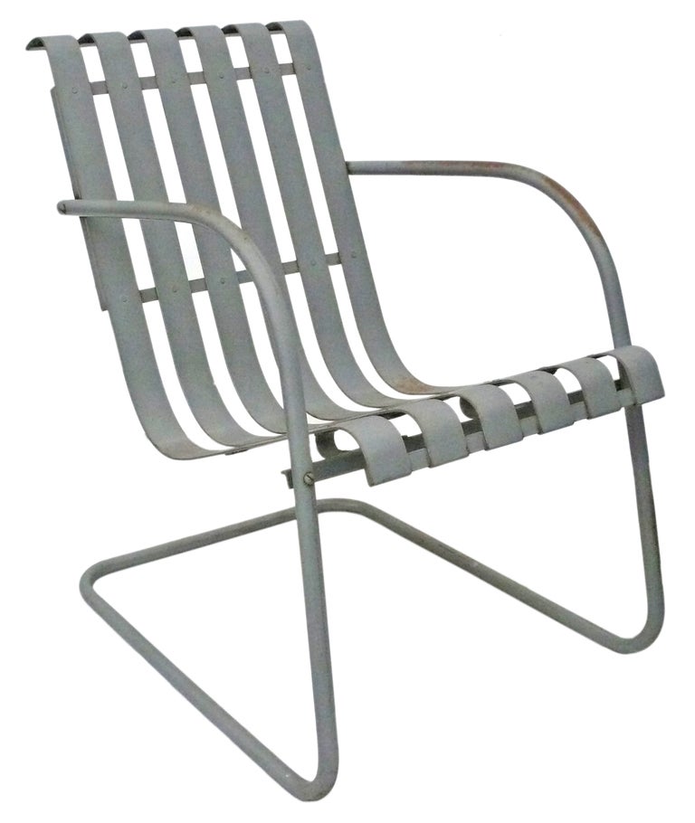 Mid-Century Modern Pair of Metal Outdoor Lounge Chairs